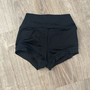 Weissman Black Athletic Shorts Sleek Design Elastic Waistband